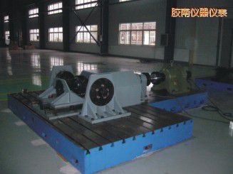 膠南微機(jī)控制驅(qū)動(dòng)橋總成扭轉(zhuǎn)試驗(yàn)機(jī)
