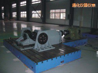 通化微機控制驅(qū)動橋總成扭轉(zhuǎn)試驗機